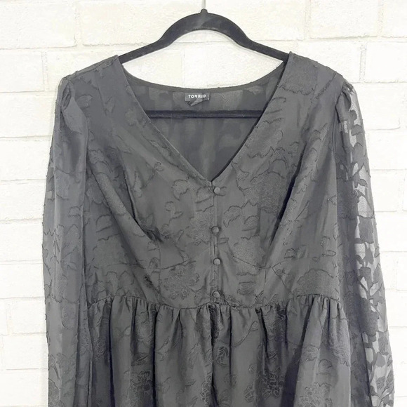 Torrid Black Lace Semi Sheer Long Sleeve Peplum Blouse Women's Plus Size 0X - Picture 4 of 10